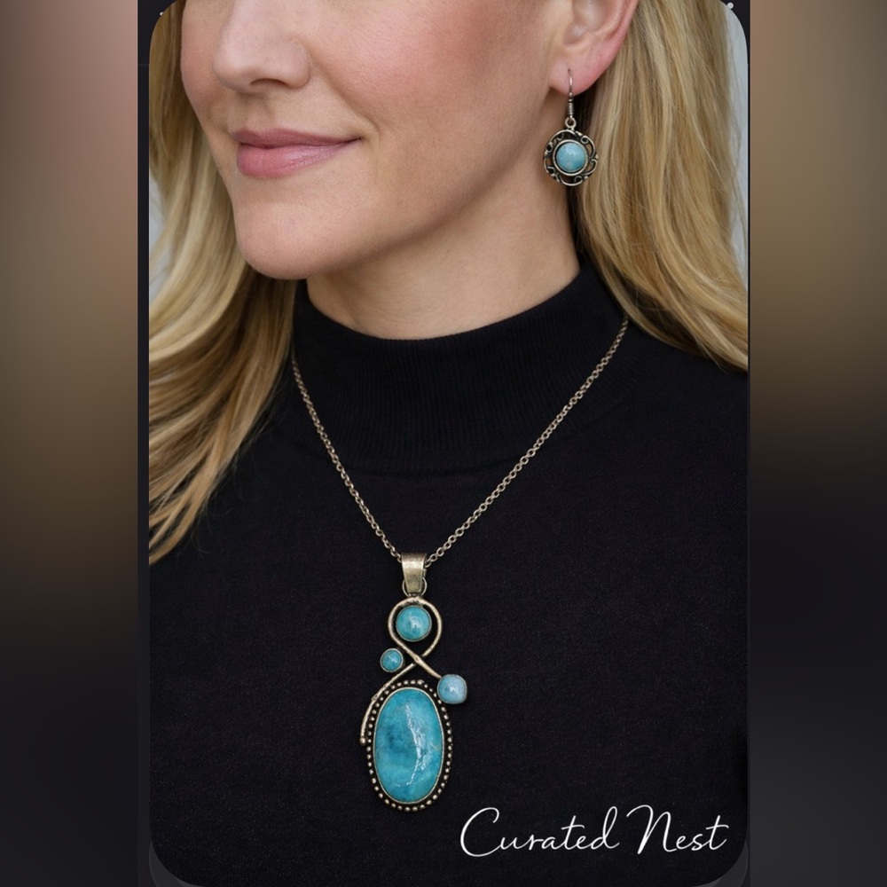 Elegant Larimar earrings and pendant in 925 Silver